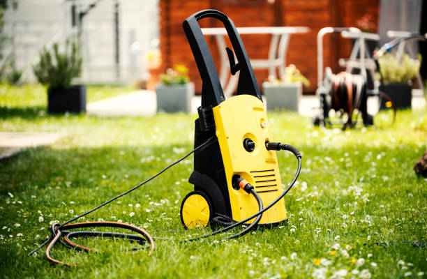 Best Gutter Cleaning  in Chualar, CA